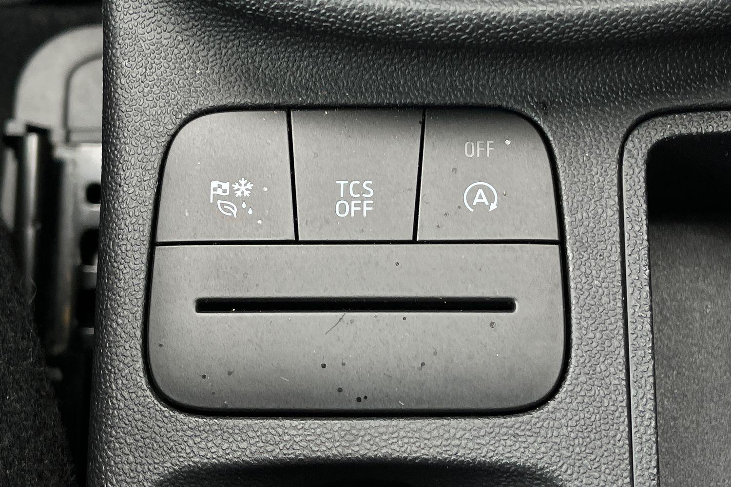 Ford FIESTA Photo 32