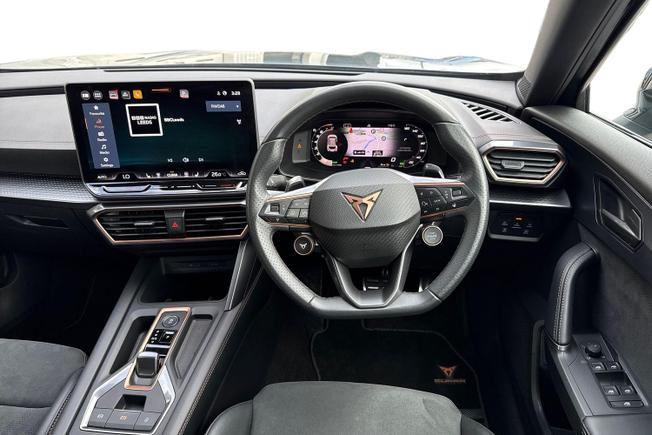 CUPRA FORMENTOR Photo 11