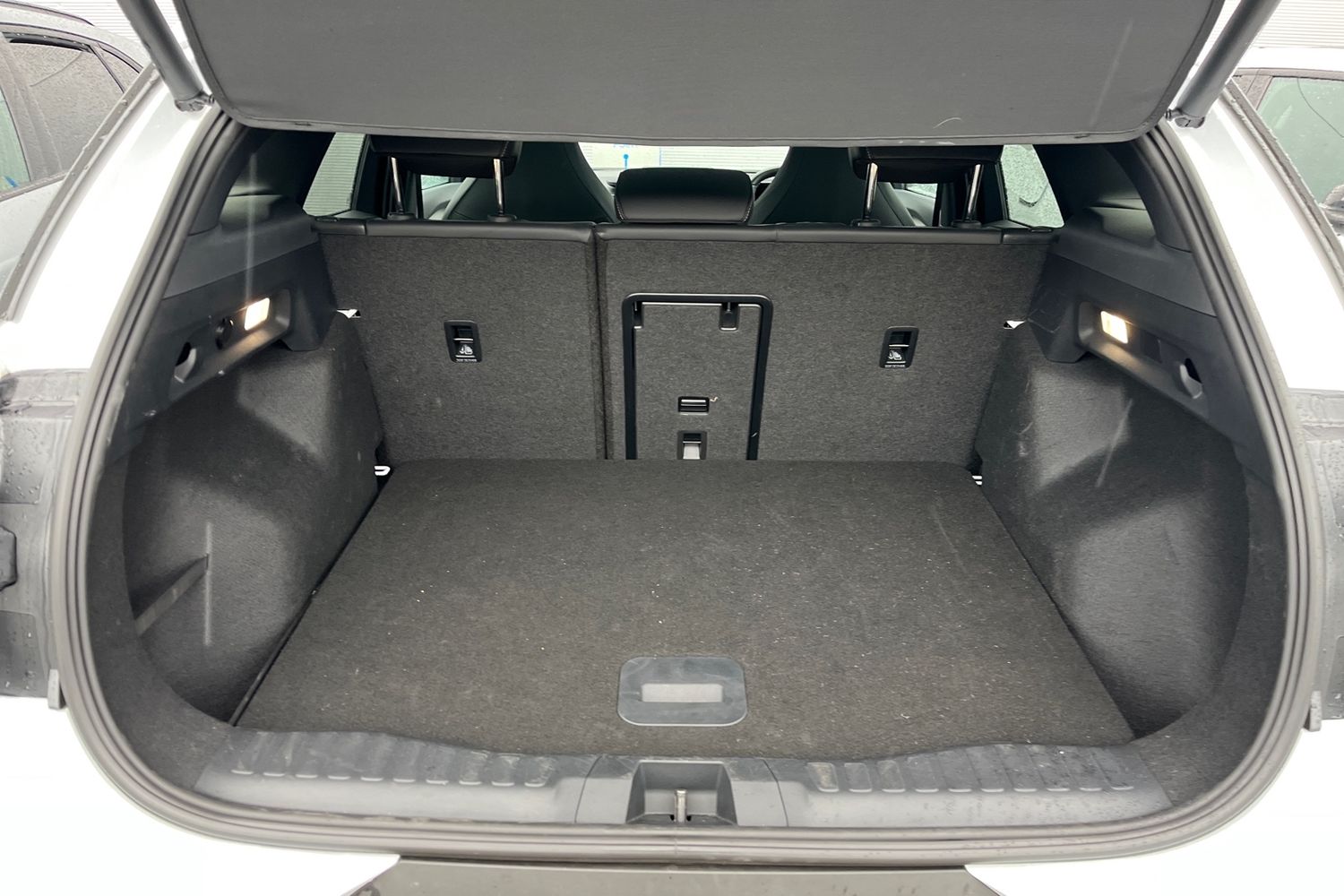 Ford Explorer Photo 20