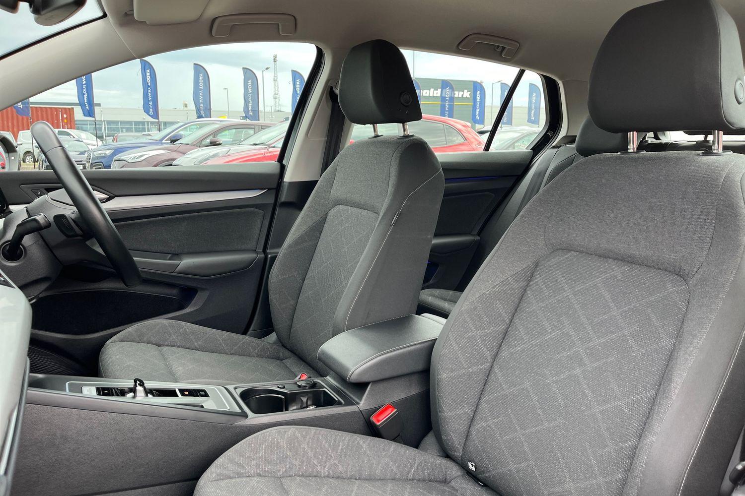 Volkswagen Golf Photo 18