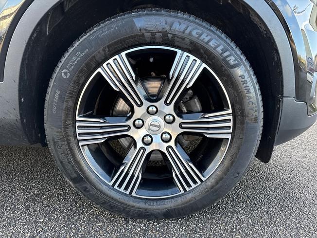 VOLVO Xc40 Photo 5