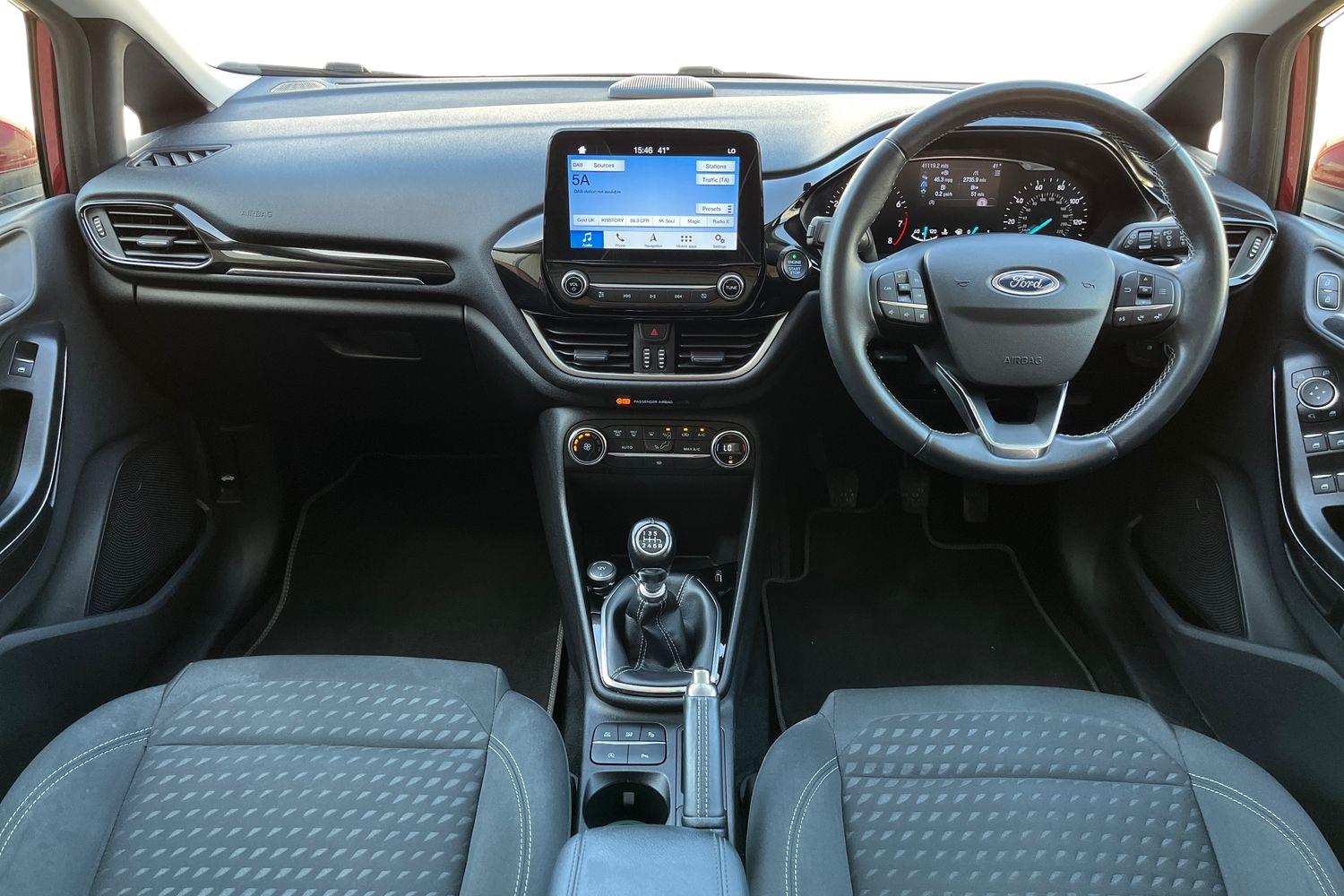 Ford Fiesta Photo 9