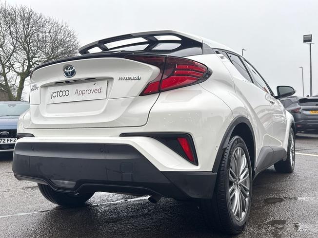 TOYOTA C-Hr Photo 31