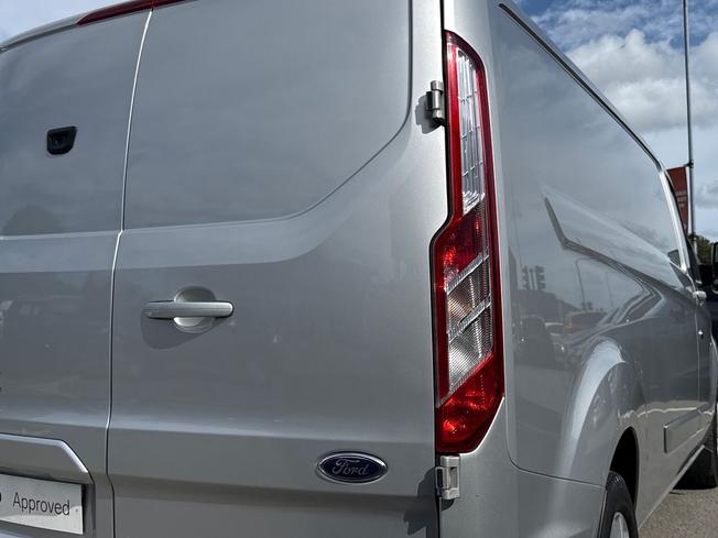 Ford Transit Custom Photo 18