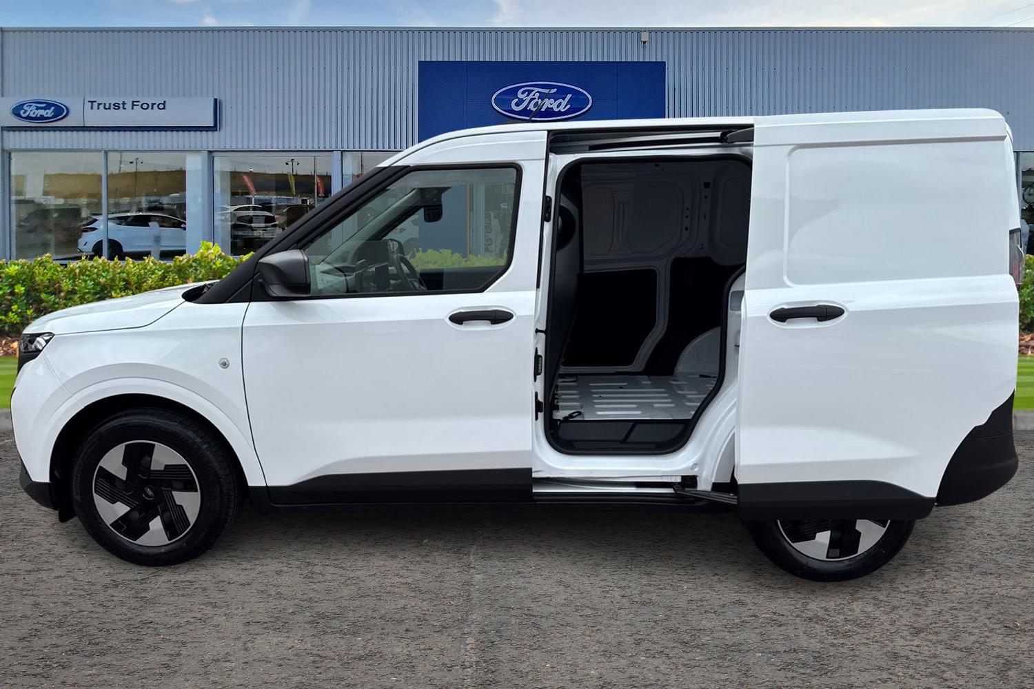 Ford E-TRANSIT COURIER Photo 4