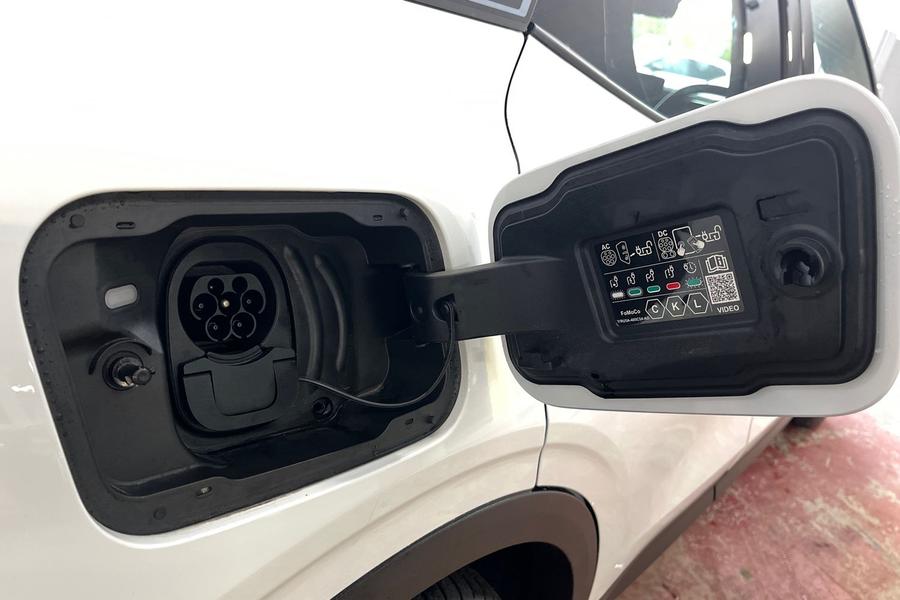 Ford Explorer Photo autoimg-9c44fd70e3ff0d990cd80839d70b869b4c3a4a7f.jpg