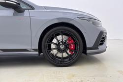 VOLKSWAGEN Golf Photo 5