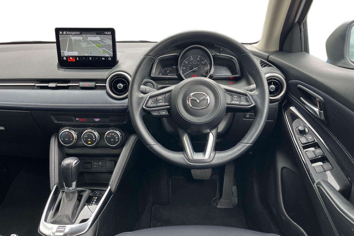 Mazda Mazda2 Photo 10