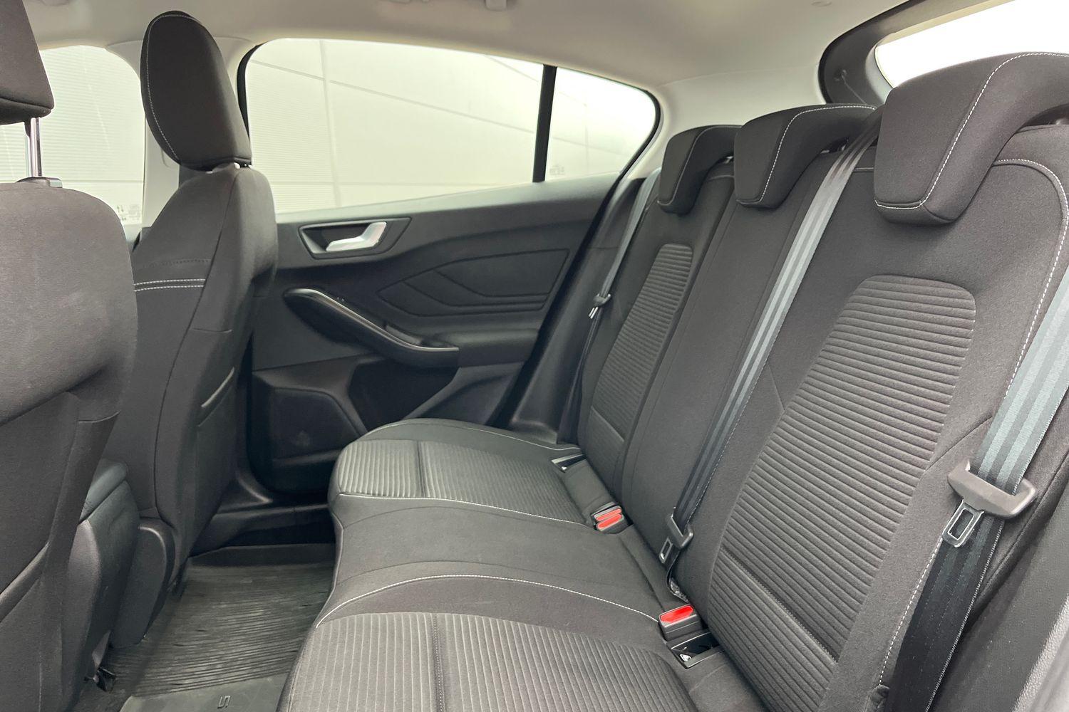 Ford FOCUS Photo 19
