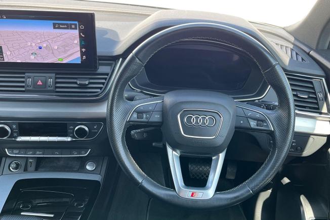 AUDI Q5 Photo 11