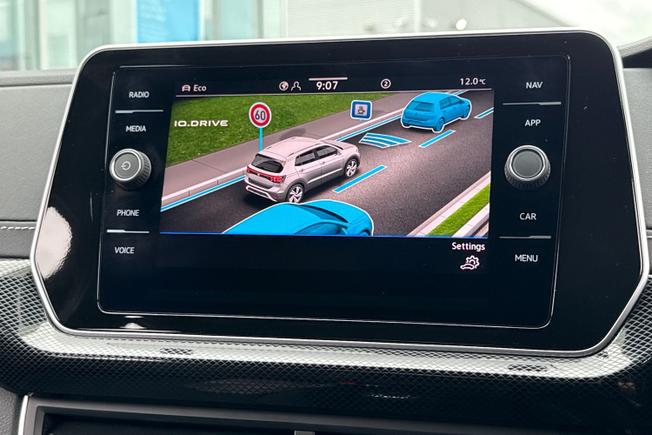 VOLKSWAGEN T-Cross Photo 27