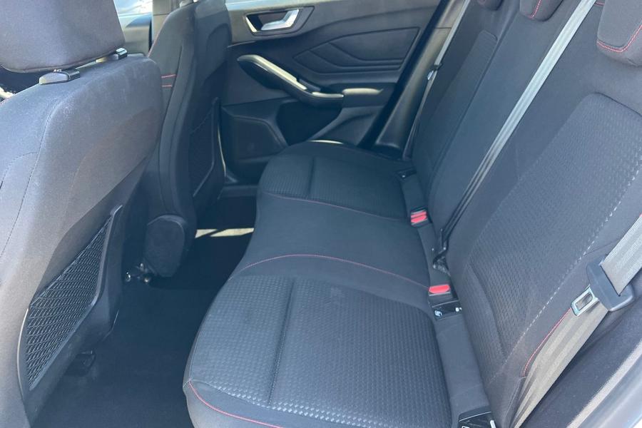 Ford Focus Photo autoimg-9c523a8ed59973fb81eddf7ceafe7e750c9332a7.jpg