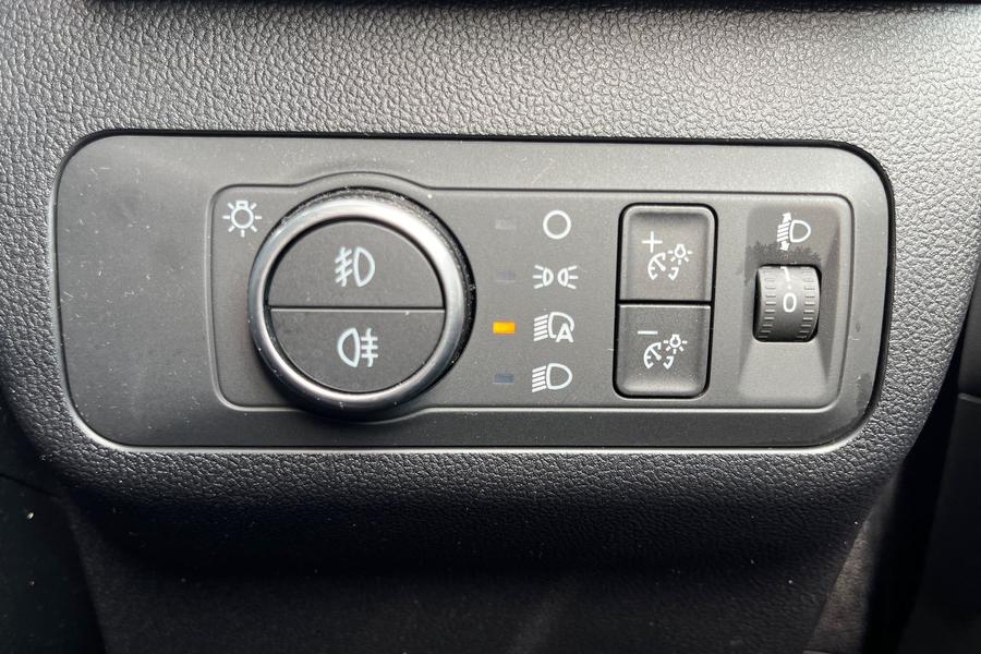 Ford KUGA Photo autoimg-9c536f97a343167206e3fb8c5b404ca237bcc9ab.jpg