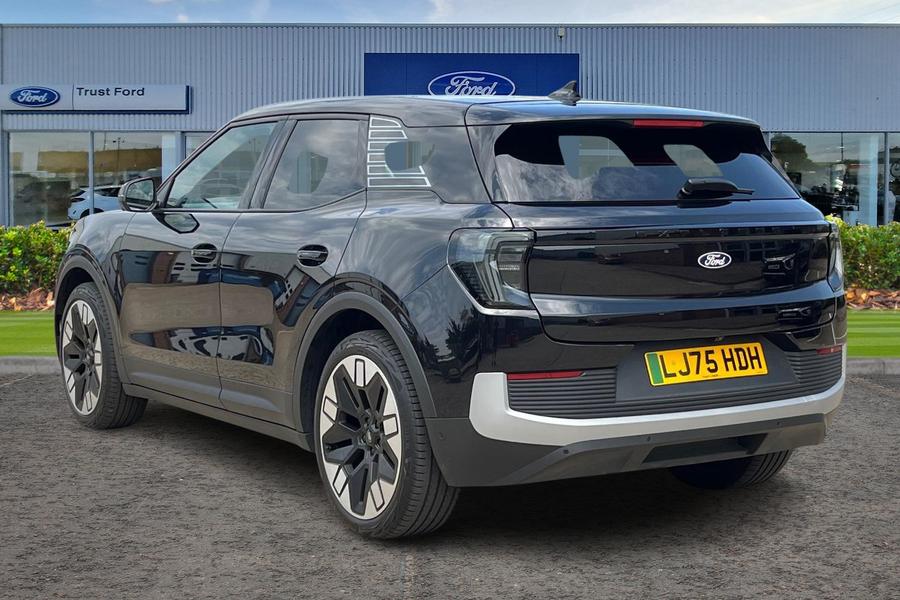Ford Explorer Photo autoimg-9c542ebd6e2d84d11489e7f79b37ac91bf7db49c.jpg