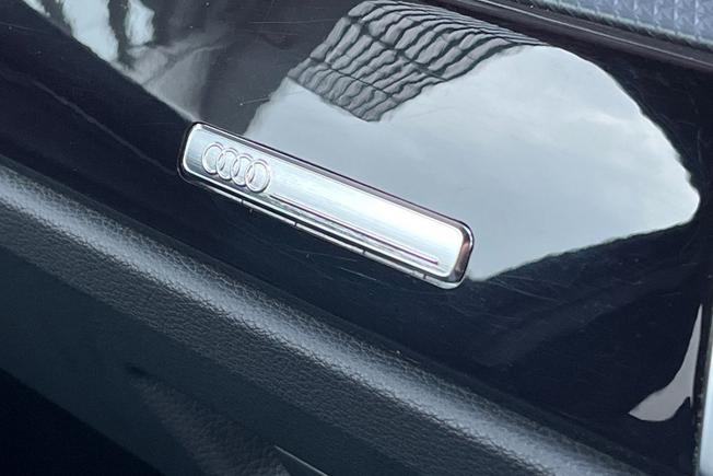 AUDI Q3 Photo 26