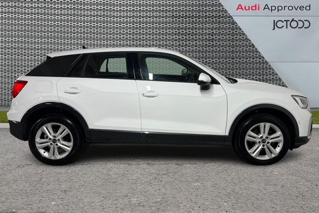 AUDI Q2 Photo 4