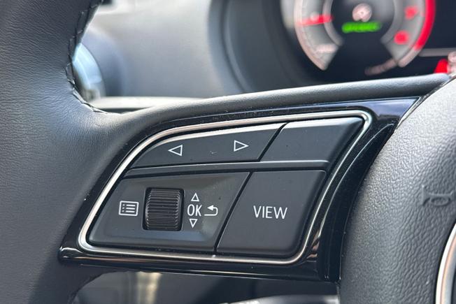 AUDI Q2 Photo 16