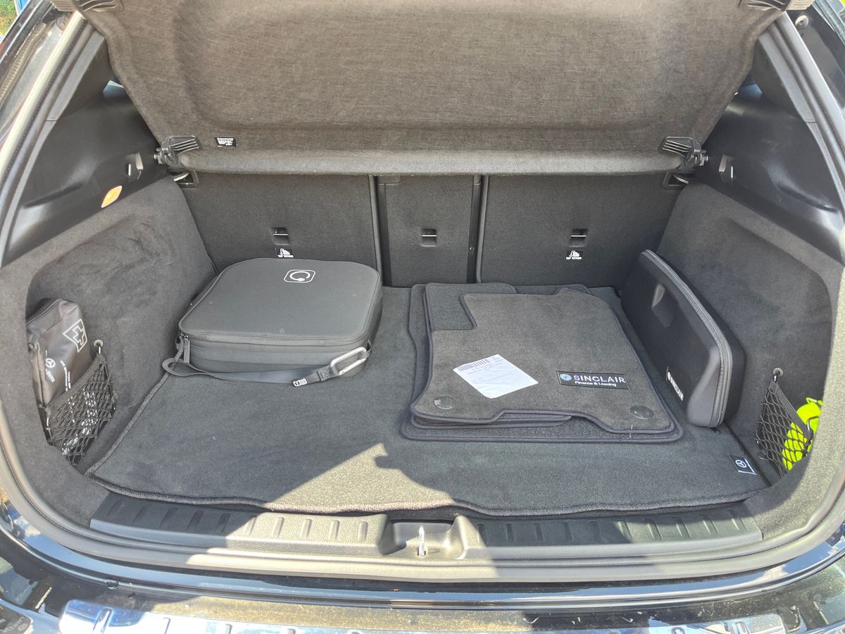 Mercedes-Benz EQA Photo 21