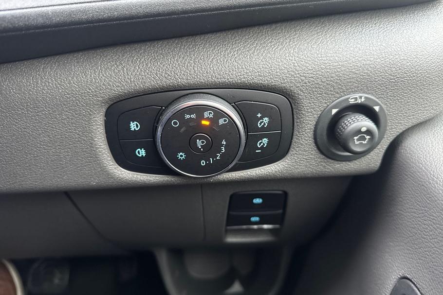 Used Ford TRANSIT WO25UCT 25