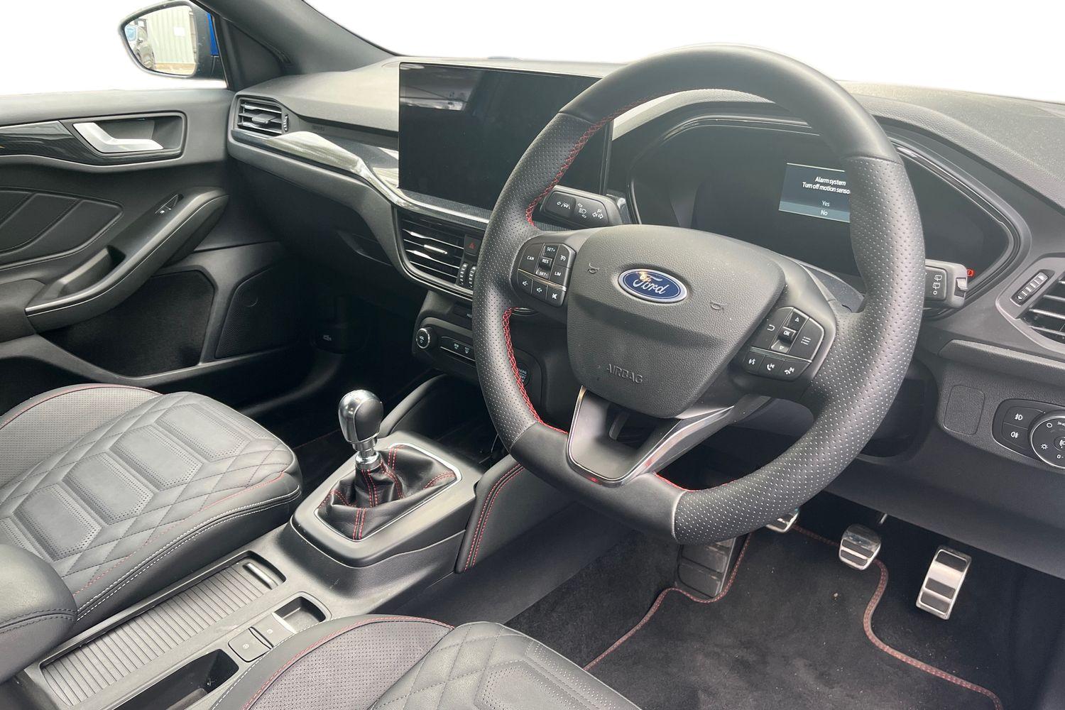 Ford Focus Photo 8