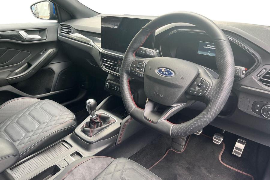 Ford Focus Photo autoimg-9c62f07d560a79497d3bee6fd7645efe71b5cfa6.jpg