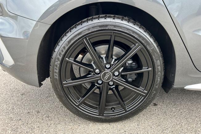 Audi S3 Photo 29