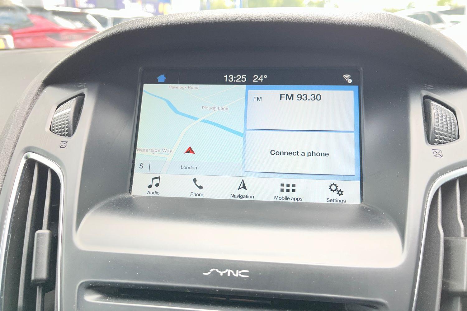 Ford FOCUS Photo 24