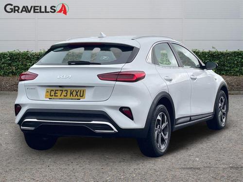 Kia XCEED Photo autoimg-9c6b83b6e0eb592733de875f2ddf579314955ef3.jpg