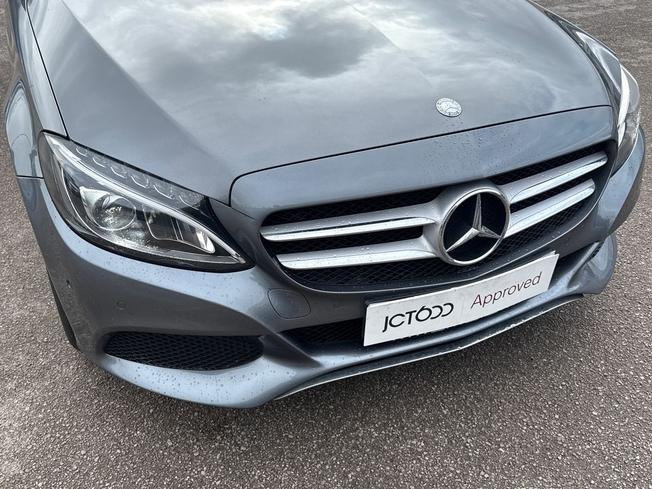 MERCEDES-BENZ C Class Photo 30