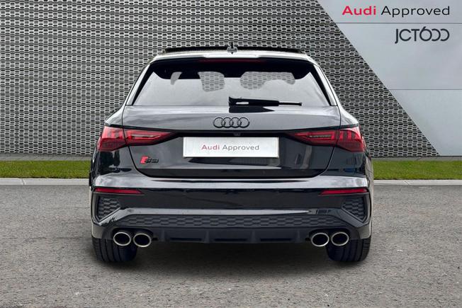 AUDI S3 Photo 7