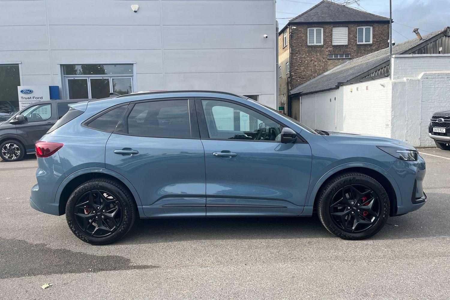 Ford KUGA Photo 35