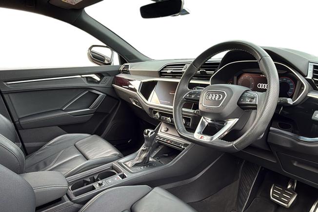 Audi Q3 Photo 6