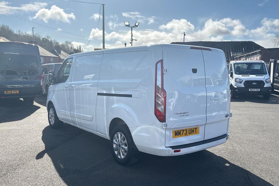 Used FORD TRANSIT CUSTOM MM73UHT 35
