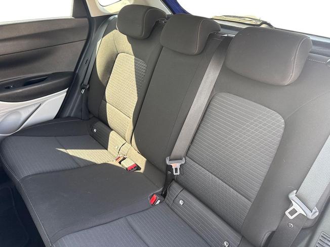 HYUNDAI i20 Photo 9
