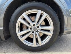 AUDI Q7 Photo 5