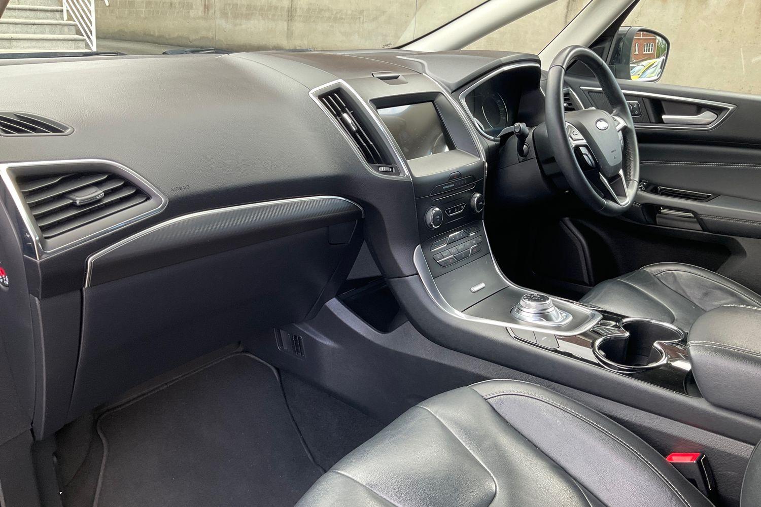 Ford S-MAX Photo 17
