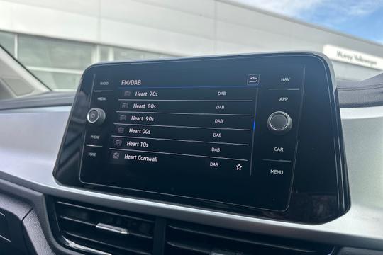 Volkswagen T-roc Photo autoimg-9c7d2f1e01d1c46bb1eb8b60135e48050c4e93a2.jpg