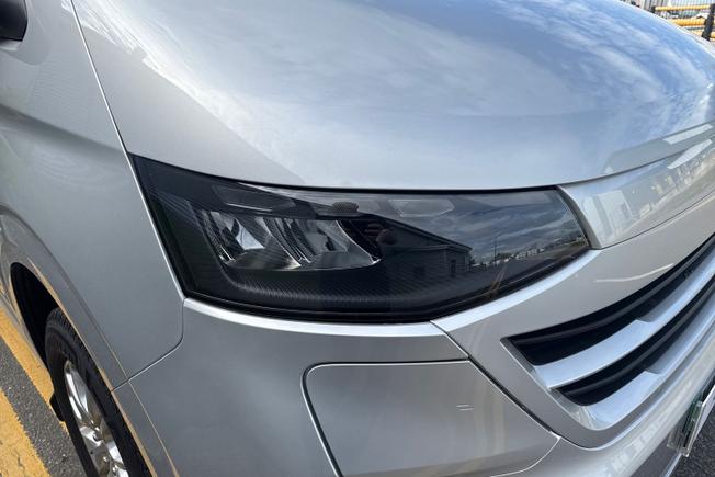 VOLKSWAGEN Transporter Photo 19