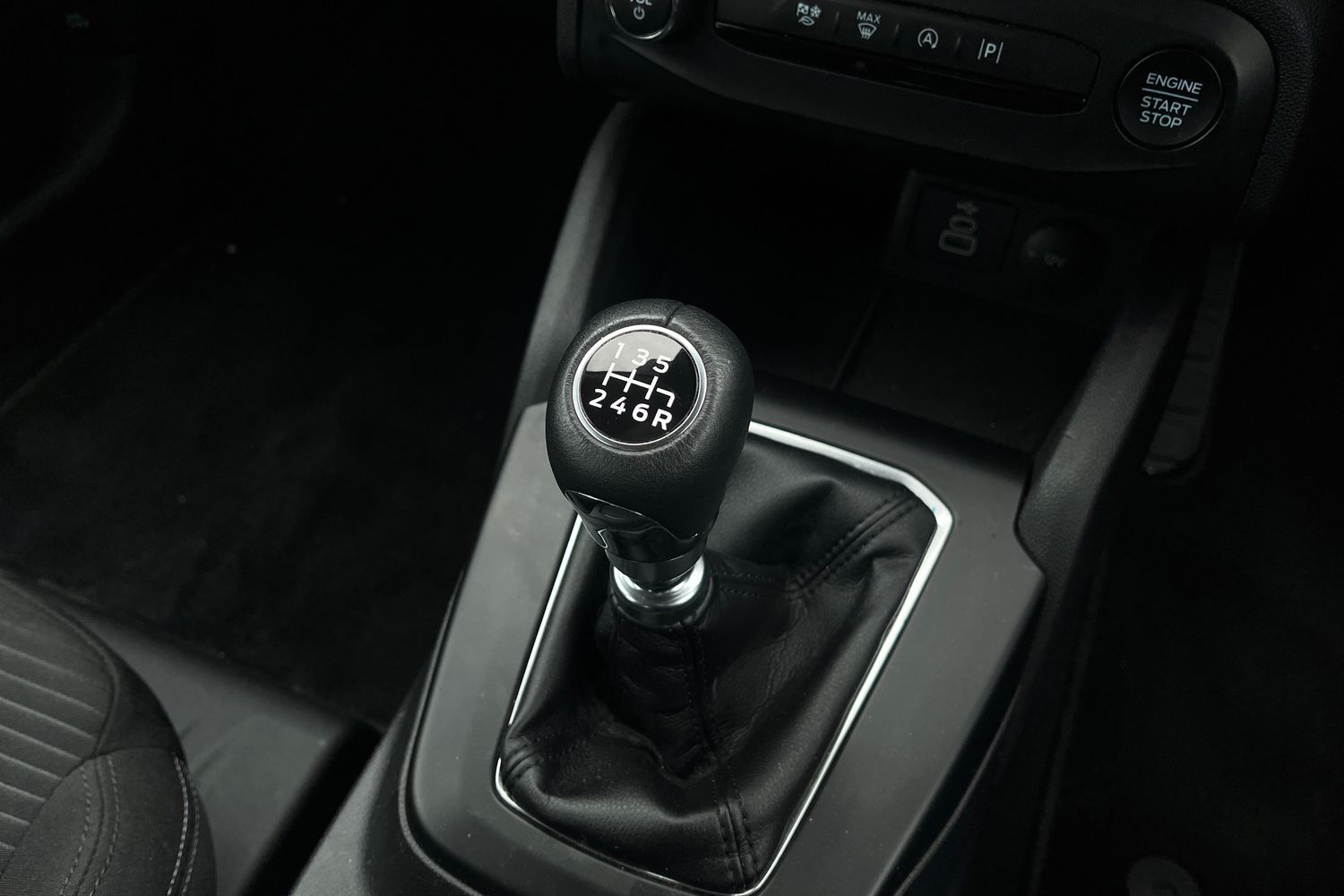 Ford Focus Photo 38