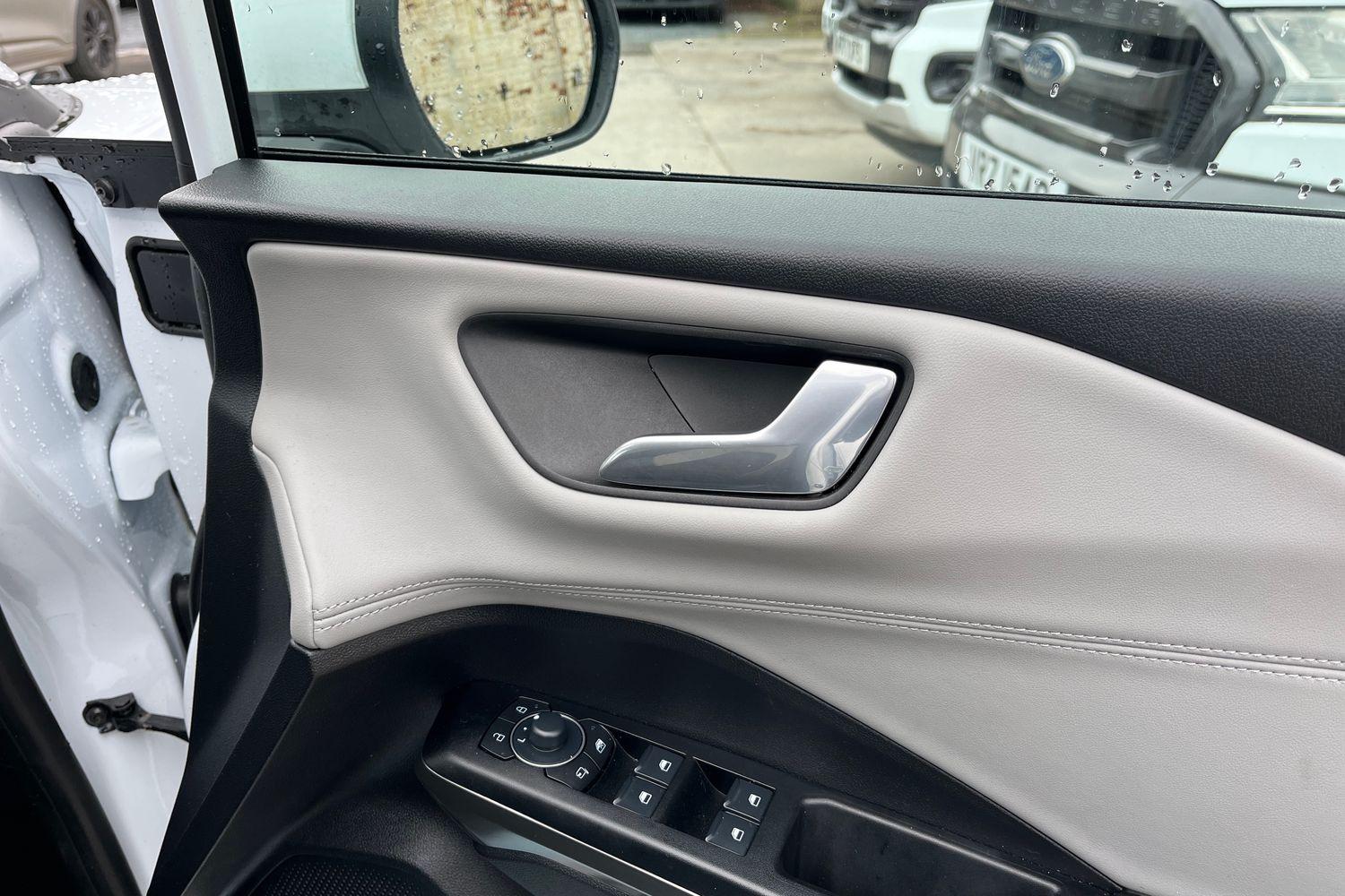 Ford Puma Gen-E Photo 24