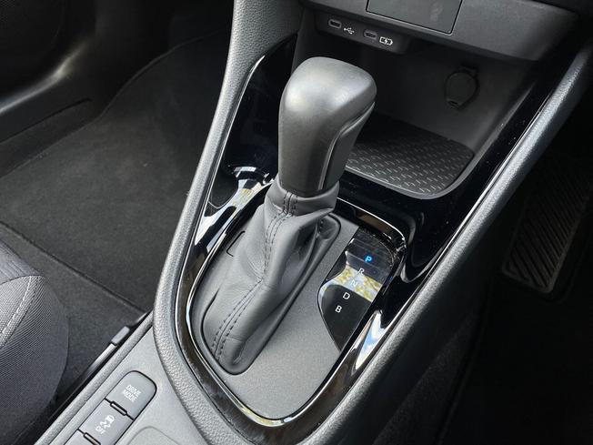 Toyota Yaris Photo 41
