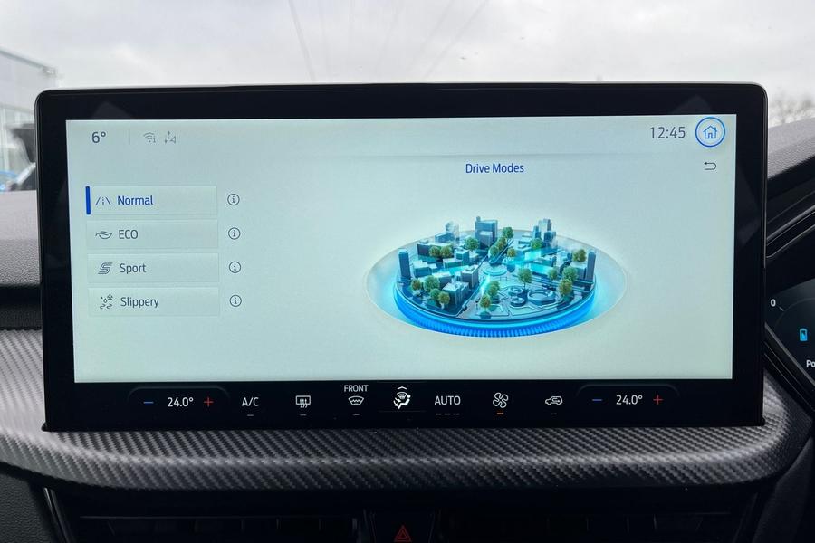 Ford KUGA Photo autoimg-9c88e53b6111e5d76c65d14e232527ee4212ab1b.jpg