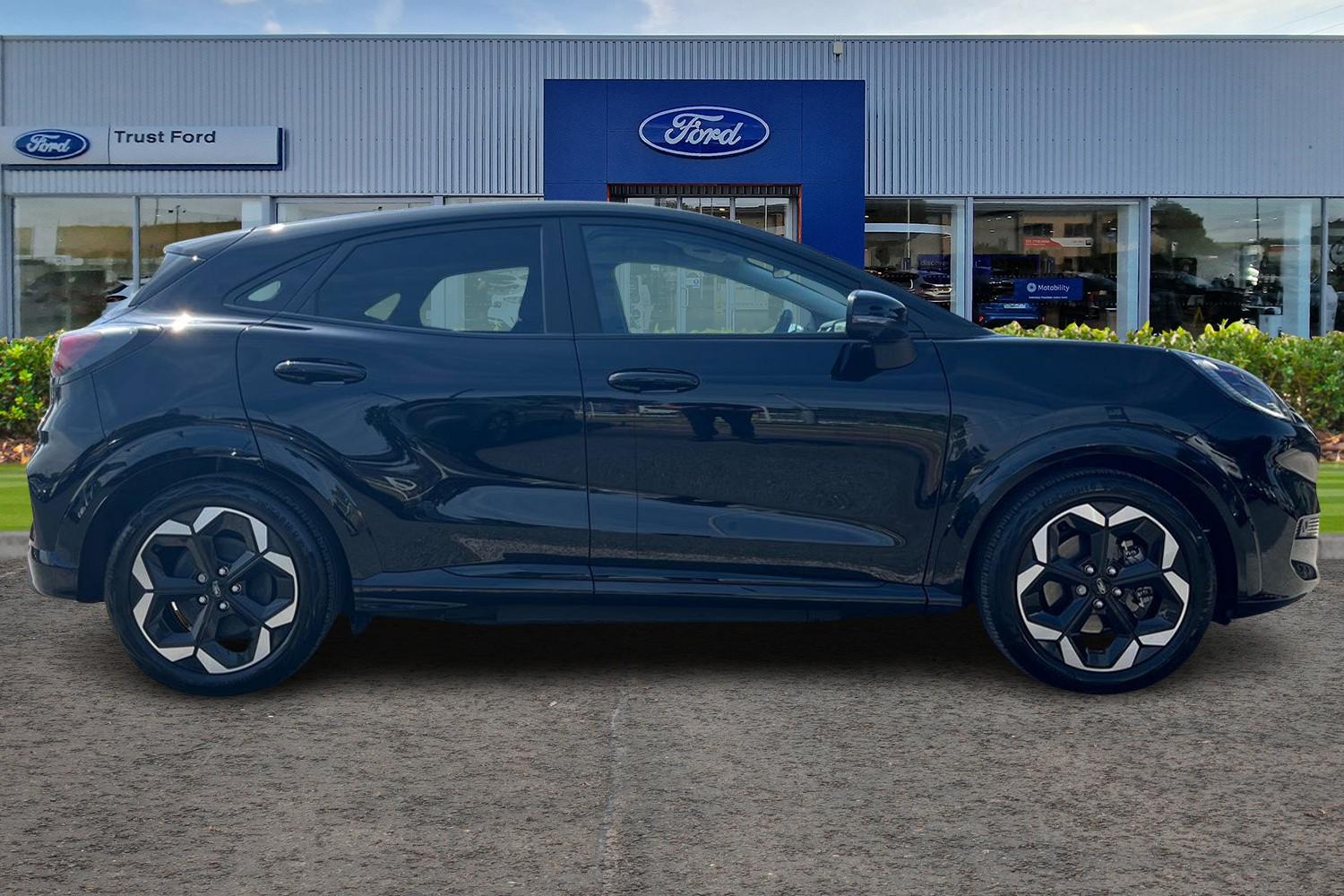 Ford Puma Gen-E Photo 2
