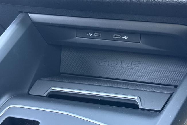 VOLKSWAGEN Golf Photo 35
