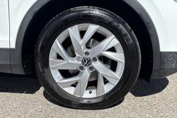 VOLKSWAGEN Tiguan Photo 5