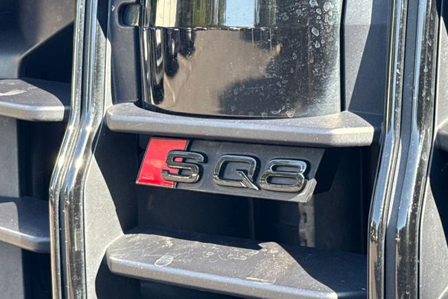 AUDI Sq8 Photo 23