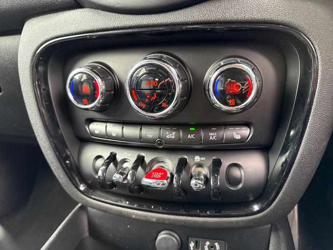 MINI Clubman Photo 32