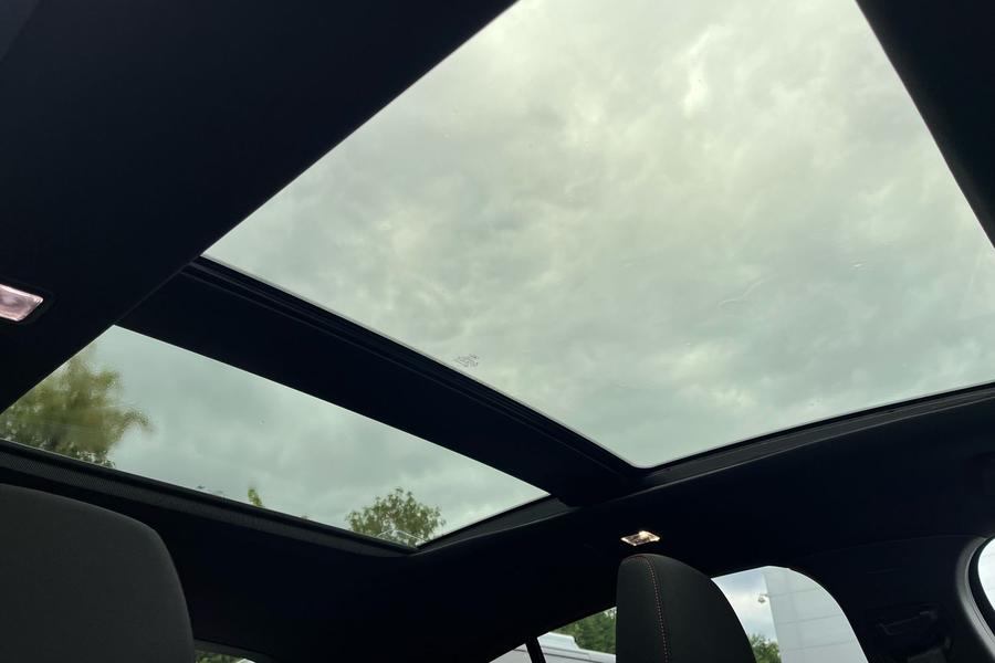 Ford FOCUS Photo autoimg-9c99b05ff894647aa6eedf43706bb69144e925a6.jpg