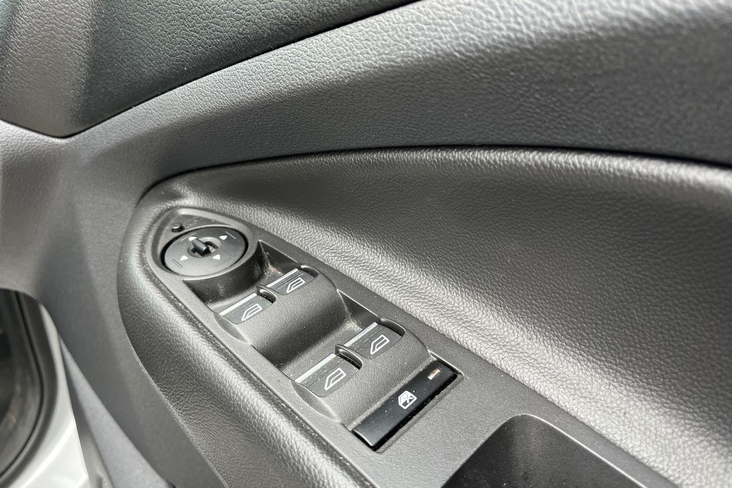 Ford KUGA Photo 15