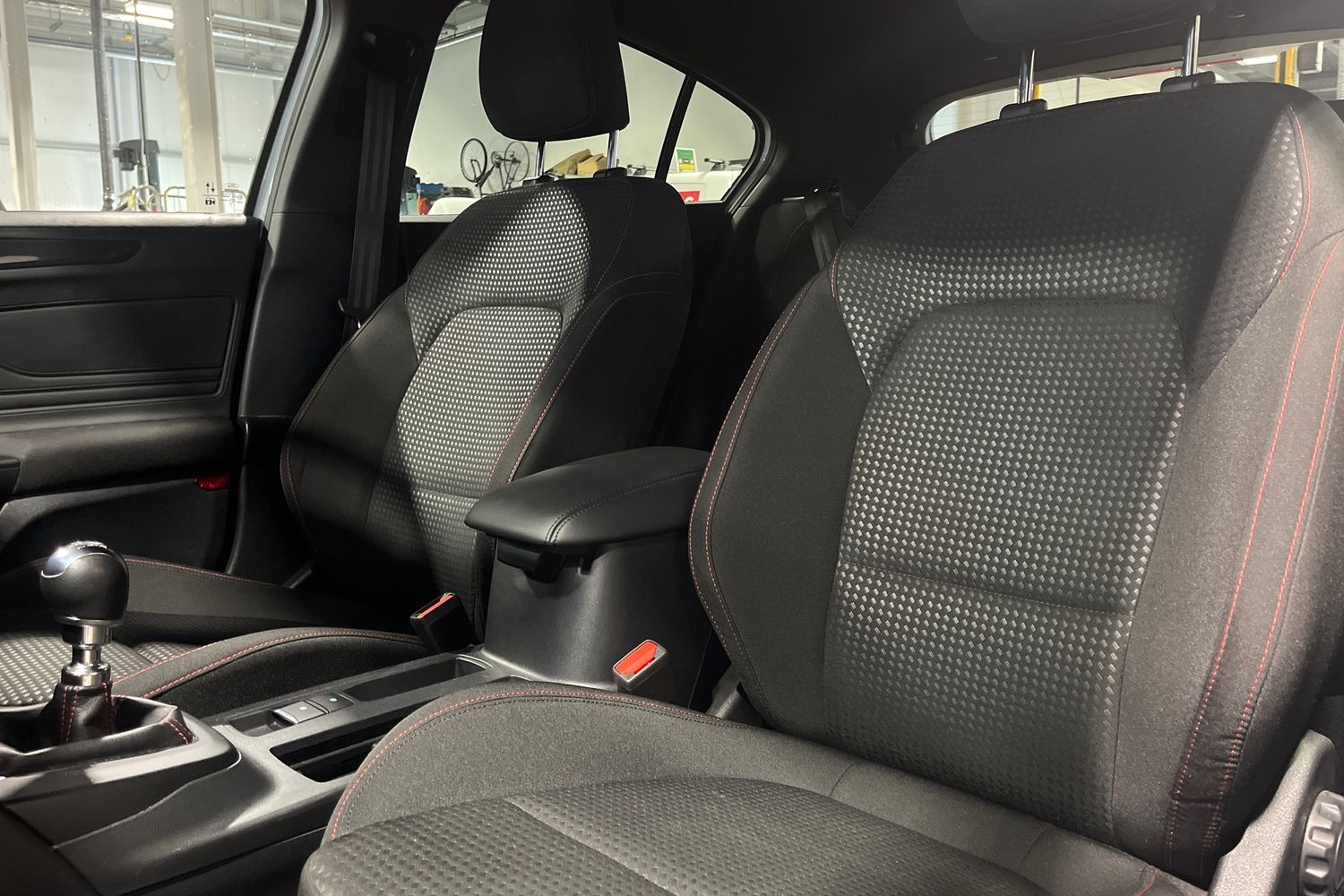Ford FOCUS Photo 18